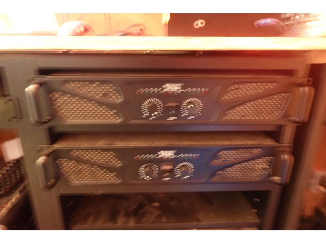 Hifi instalatie / disco - afbeelding 8 van  13