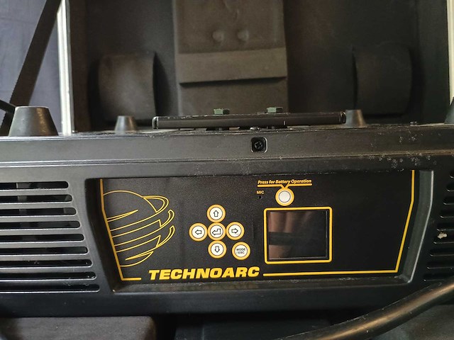 High end - 2013 - technospot - moving head - afbeelding 2 van  4