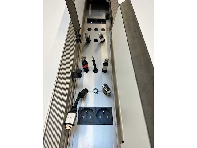 High-end vergadertafel - vergadertafel - afbeelding 11 van  13