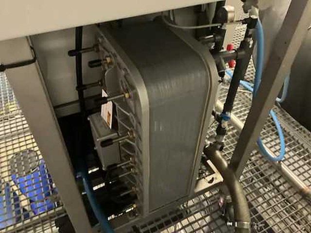 High purity water production system veolia u18 ionpro-lx2-10 - afbeelding 9 van  12