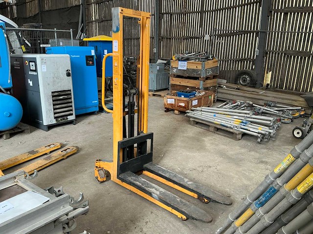 High stacker hand hydraulische hoogheffer - afbeelding 1 van  8