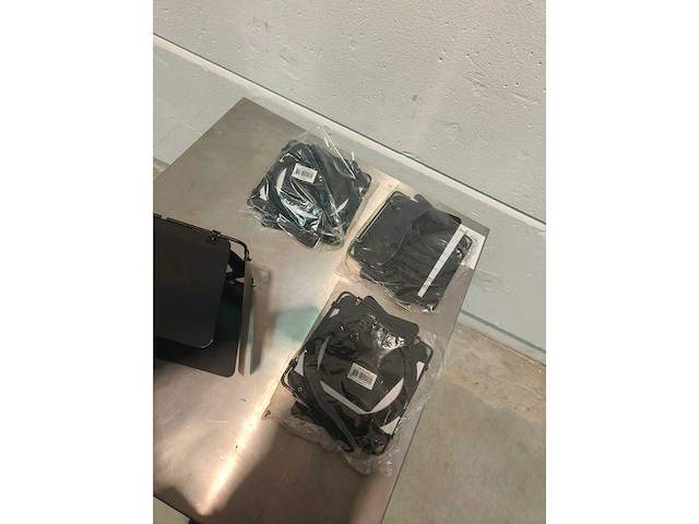Highlight showtec barndoor voor stagebeam 650/1000w 4 stuks - afbeelding 3 van  4