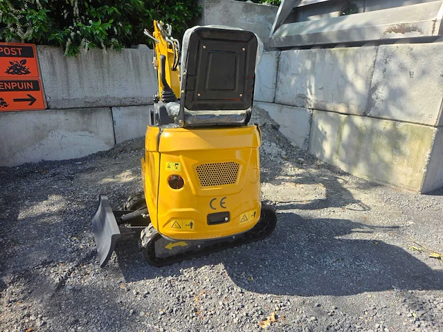 Hightop hh08 met boom offset mini graafmachine - afbeelding 17 van  23