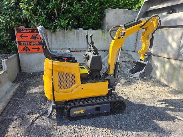 Hightop hh08 met boom offset mini graafmachine - afbeelding 19 van  21