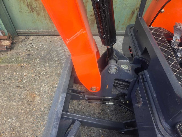 Hightop hh16 kap met offset booms minigraafmachine - afbeelding 15 van  16