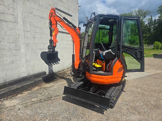 Hightop hh20 cabine mini graafmachine - afbeelding 1 van  23