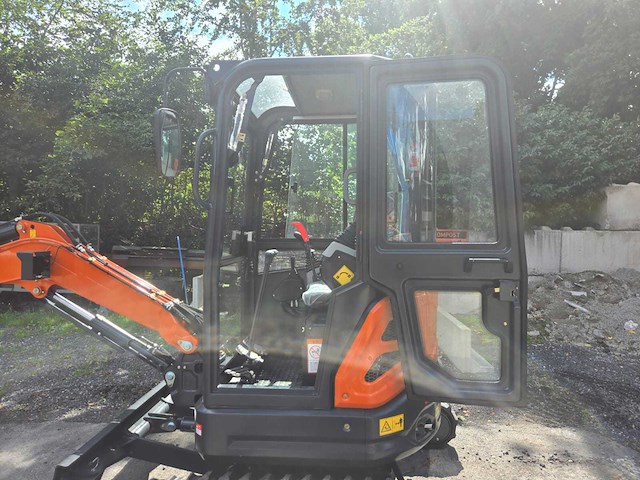 Hightop hh25 cabine met boom offset mini graafmachine - afbeelding 32 van  33