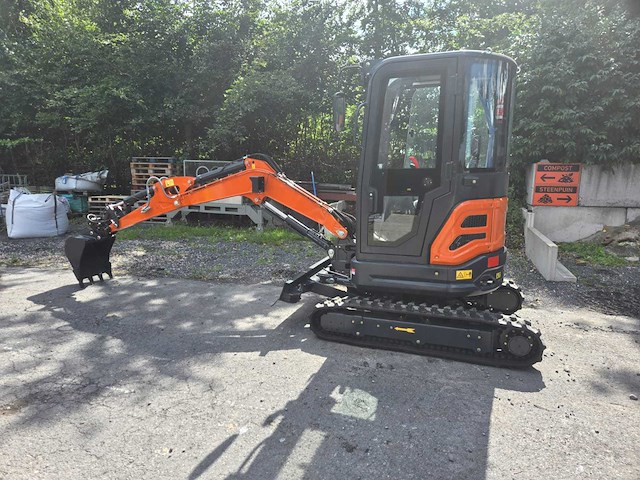 Hightop hh25 cabine met boom offset mini graafmachine - afbeelding 6 van  9