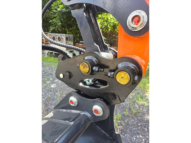 Hightop hh25 cockpitkap met offset boom mini graafmachine - afbeelding 1 van  15