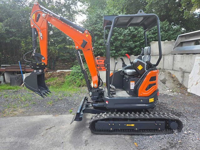Hightop hh25 cockpitkap met offset boom mini graafmachine - afbeelding 33 van  38