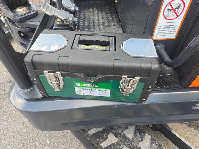 Hightop hh25 cockpitkap met offset boom mini graafmachine - afbeelding 8 van  15