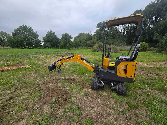 Hightop n12 met boom offset mini graafmachine - afbeelding 12 van  23