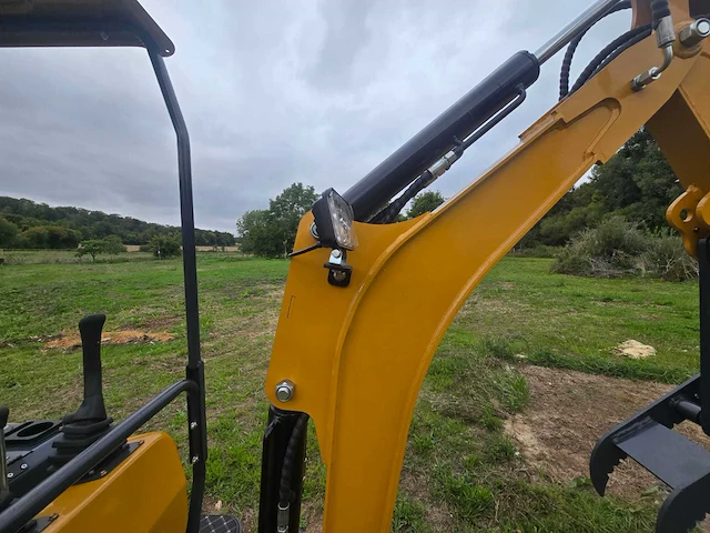 Hightop n12 met boom offset mini graafmachine - afbeelding 2 van  23