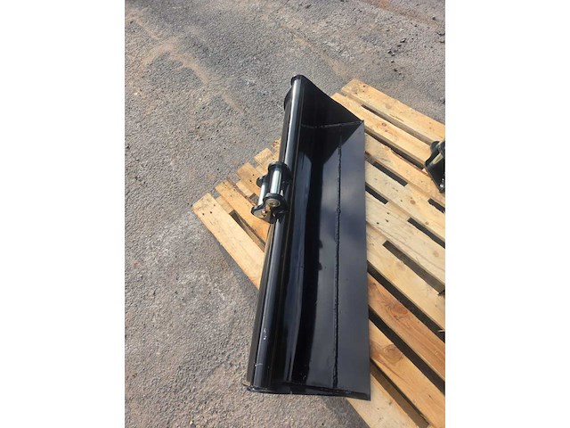 Hightop n12 met boom offset mini graafmachine - afbeelding 4 van  7