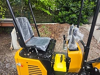 Hightop n12 met boom offset mini graafmachine - afbeelding 15 van  18