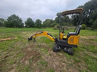Hightop n12 met boom offset mini graafmachine - afbeelding 11 van  23