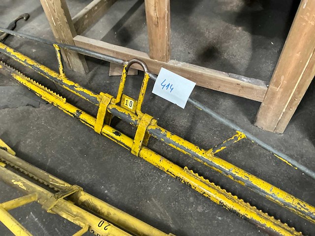 Hijsbalk voor rollen - afbeelding 4 van  4