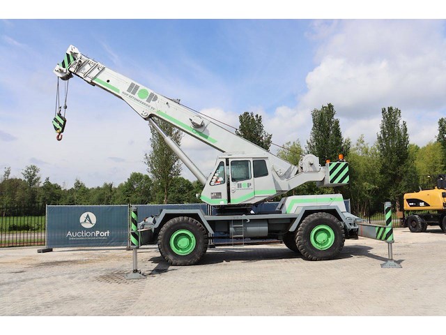 Hijskraan p&h 35 diesel 35t 27m - afbeelding 1 van  1