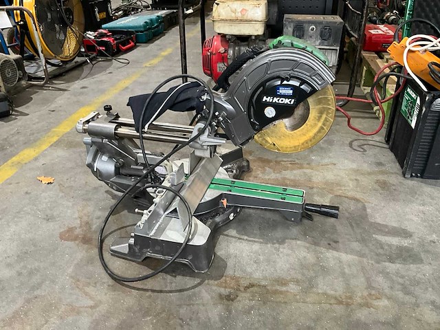 Hikoki c8fse cirkelzaagmachine - afbeelding 1 van  4