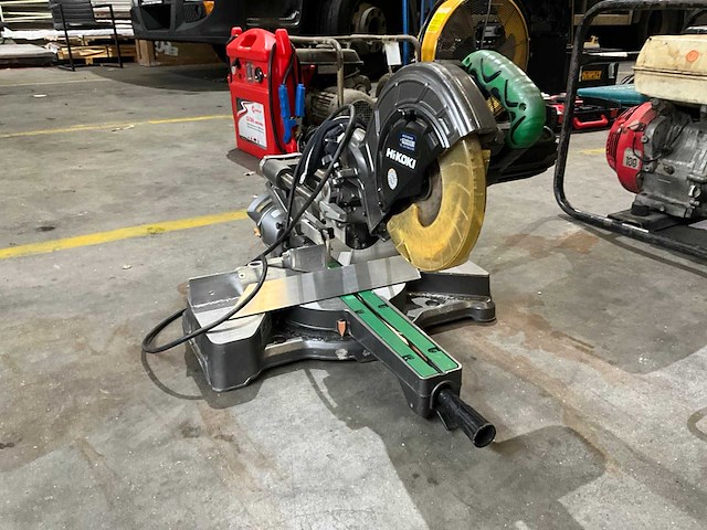 Hikoki c8fse cirkelzaagmachine - afbeelding 4 van  4