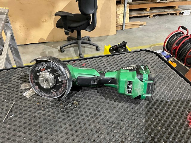 Hikoki g18dbbal haakse slijpmachine - afbeelding 1 van  4