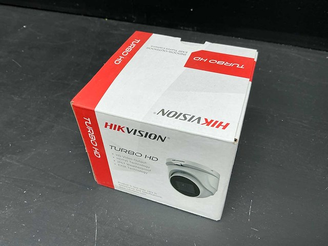 Hikvision turbo hd beveiligingscamera (8x) - afbeelding 1 van  5