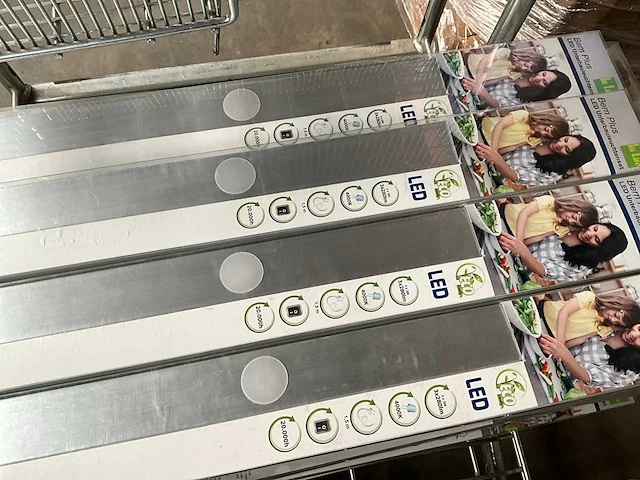 Hilite bern plus led onderkastverlichting zilverkleur (47x) - afbeelding 2 van  8