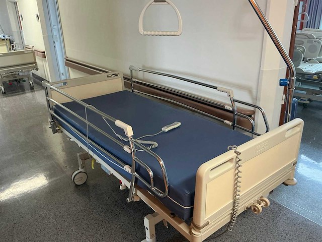 Hill-rom le couviour ziekenhuisbed (5x) - afbeelding 14 van  15