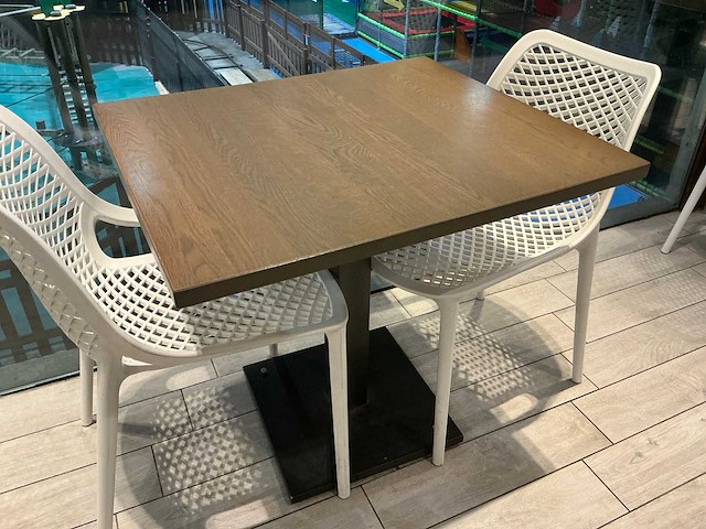 Hilma/karbi diverse horecatafels en stoelen (25x) - afbeelding 1 van  3