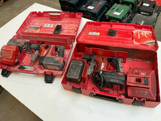 Hilti accu-boormachine (2x) - afbeelding 1 van  9