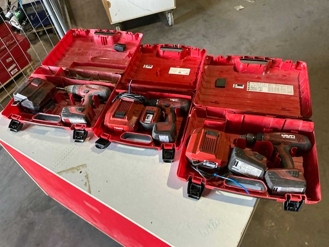 Hilti accu-boormachine (3x) - afbeelding 1 van  12