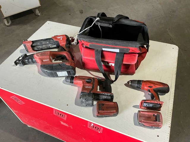 Hilti accugereedschap (3x) - afbeelding 1 van  13