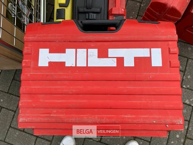 Hilti boorhamer met toebehoren - afbeelding 3 van  3