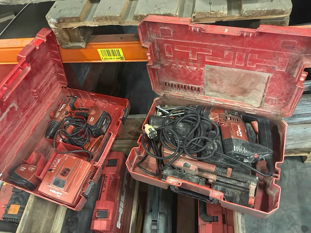 Hilti boormachine + vijsmachine - afbeelding 1 van  9