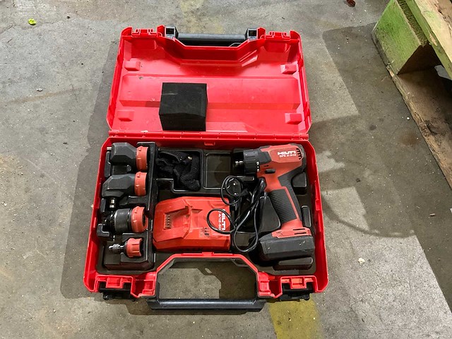 Hilti boormachine - afbeelding 1 van  3