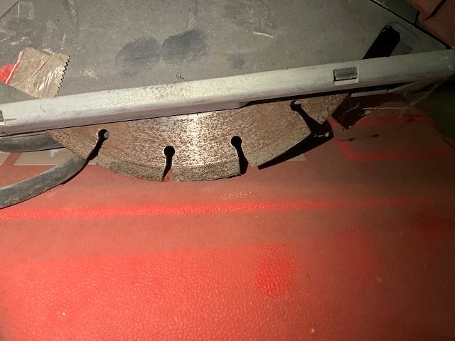 Hilti dc-ex 230/9’’ betonzaag - afbeelding 2 van  3