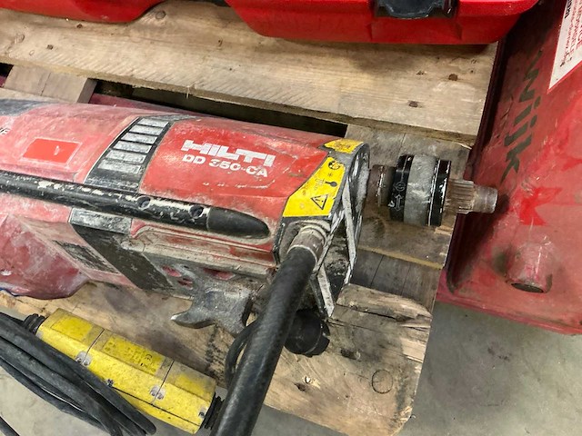 Hilti dd 350-ca diamantboormachine - afbeelding 3 van  5
