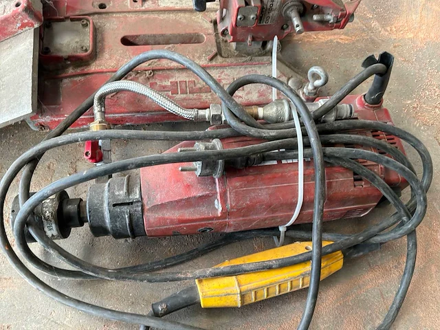 Hilti dd100 kernboormachine - afbeelding 4 van  5