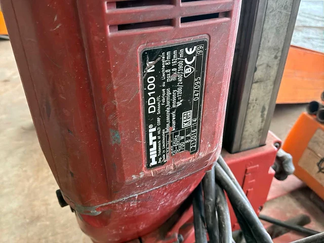 Hilti dd100 kernboormachine - afbeelding 4 van  4