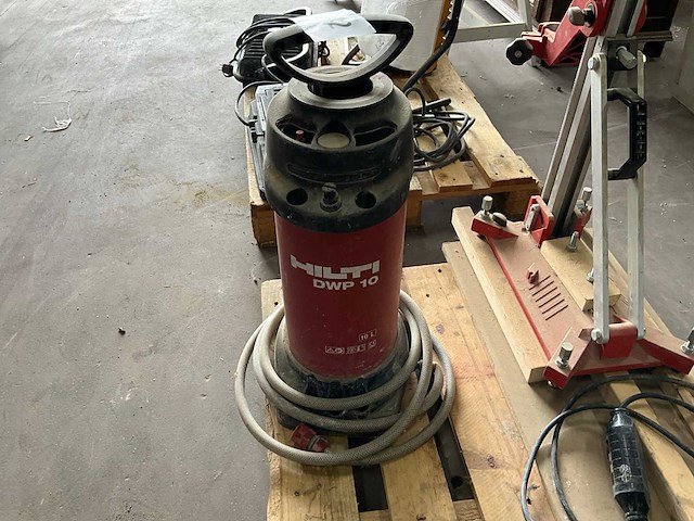 Hilti dwp 10 waterdrukvat - afbeelding 1 van  4