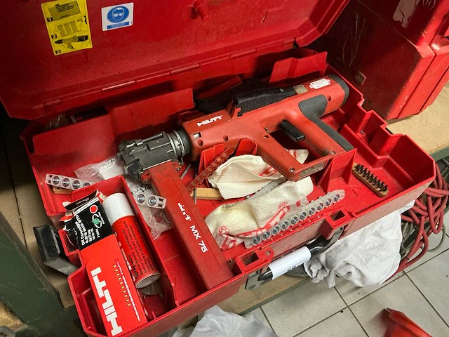 Hilti dx750 plunjerschiethamer - afbeelding 2 van  2