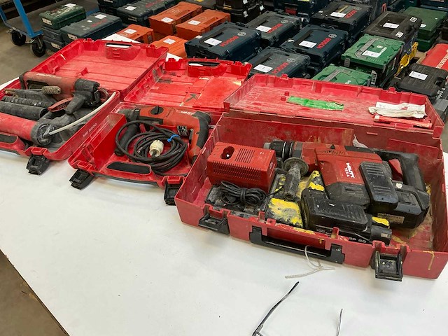 Hilti gereedschappen (2x) - afbeelding 1 van  10