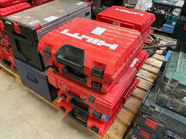 Hilti gereedschapskoffer (13x) - afbeelding 1 van  2