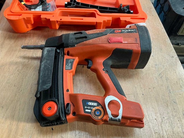 Hilti pulsa 800 draadloos gasnagelapparaat - afbeelding 1 van  7