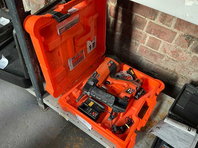 Hilti pulsa 800 draadloos gasnagelapparaat - afbeelding 1 van  4