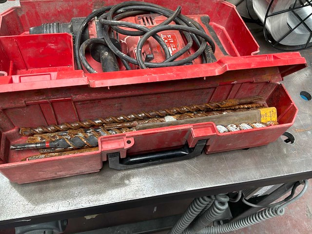 Hilti te24 breekhamer - afbeelding 2 van  3