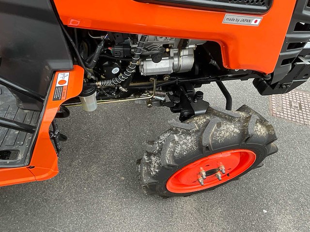 Hinomoto - 2026 - hm3020 - minitractor - afbeelding 3 van  19