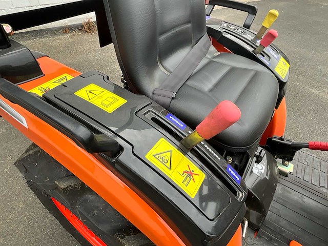 Hinomoto - 2026 - hm3020 - minitractor - afbeelding 5 van  19