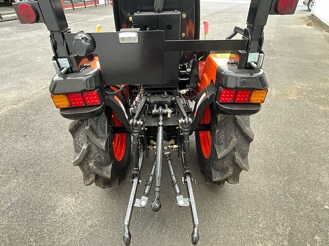 Hinomoto - 2026 - hm3020 - minitractor - afbeelding 16 van  19