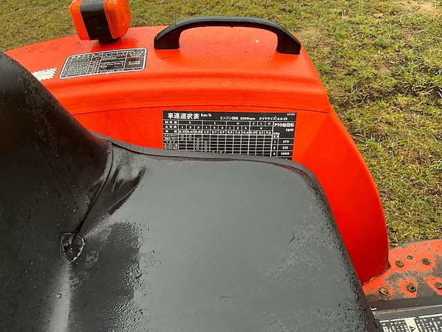 Hinomoto e1804 inclusief klepelmaaier - afbeelding 18 van  22